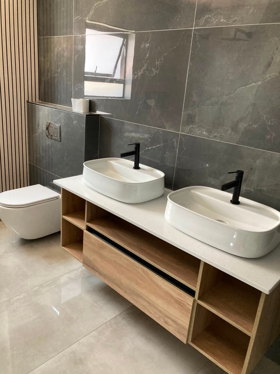 New bathroom vanity plumbing pipework
